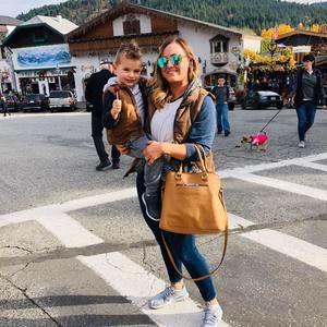 Meet your Posher, Whitney